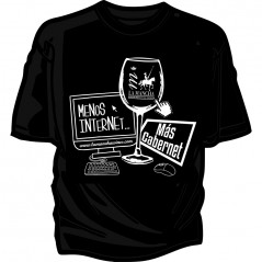 Camiseta "Menos internet, más Cabernet"